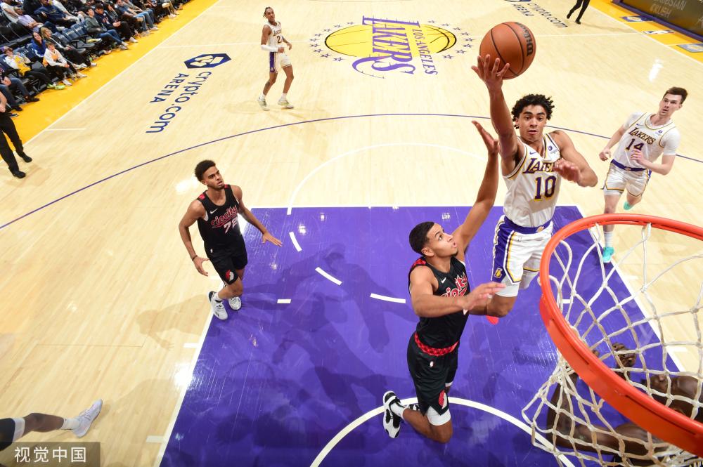 浓墨重彩的 浓墨重彩的