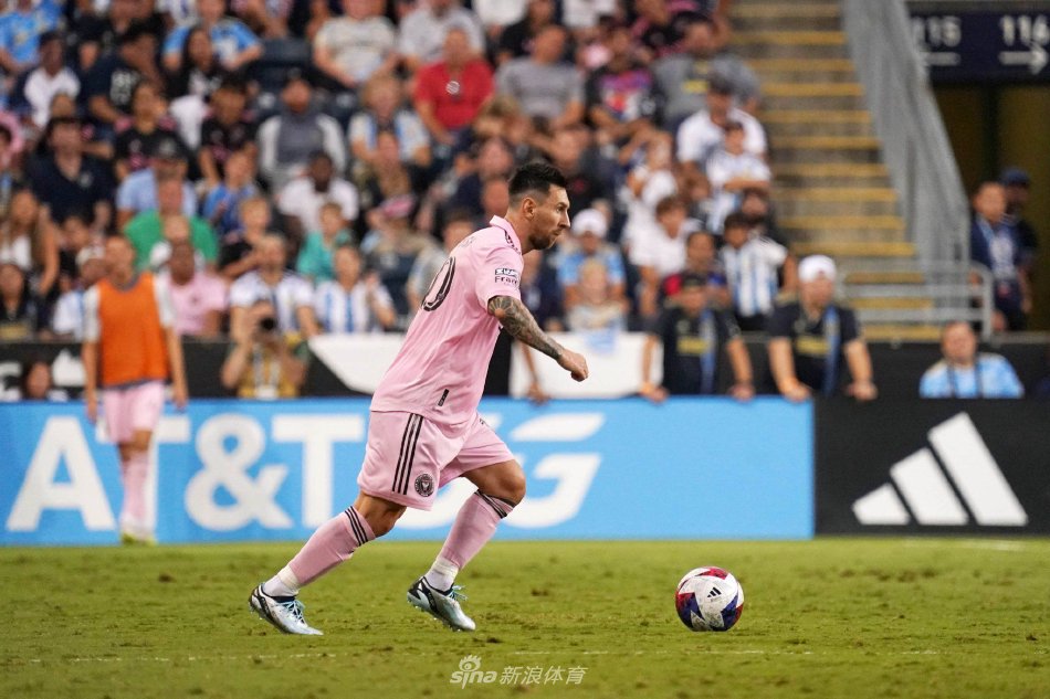 网坛的巨大 网坛的巨大